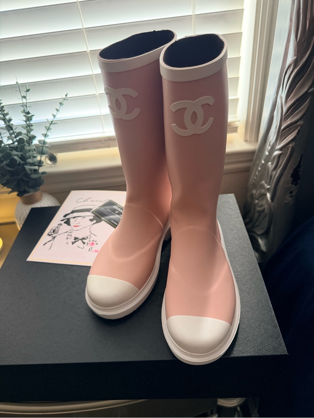Pink Rubber Winter/Rain Boots with White Trim CC logo , size 8M